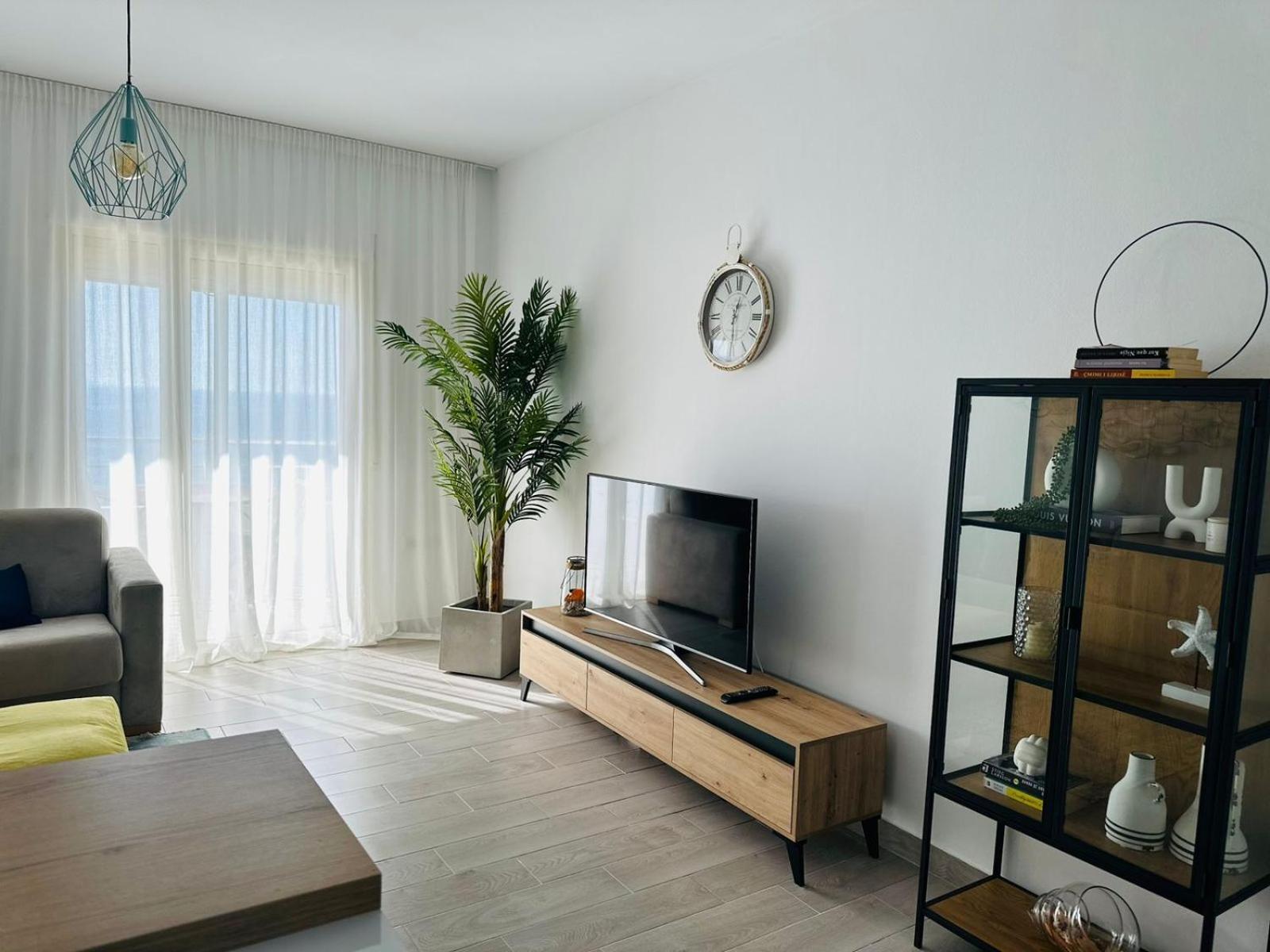 Sunny Hill Apartment Vlorë Εξωτερικό φωτογραφία